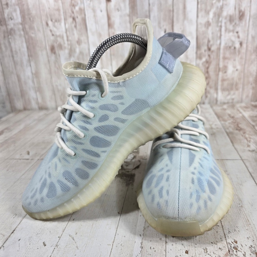 Adidas Yeezy Boost 350 V2 Mono Ice Blue GW2869 Womens 7.5 Mens 6.5 - Picture 5 of 8